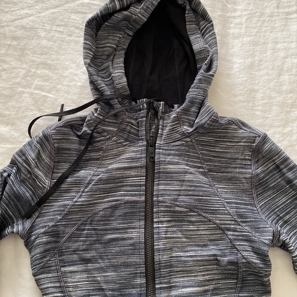 Lululemon Hooded Define Jacket - Picture 3 of 6